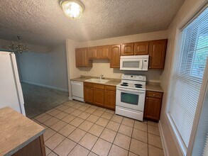 685-745 Oak Tree Blvd NW in Christiansburg, VA - Building Photo - Building Photo