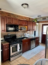 2411 E 29th Ave in Denver, CO - Foto de edificio - Building Photo