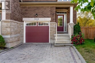 9 Keenlyside Ln. in Ajax, ON - Building Photo - Building Photo