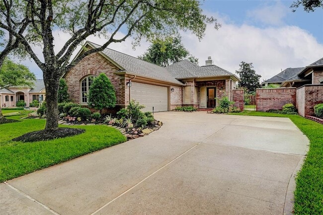 property at 1918 Supplejack Ct