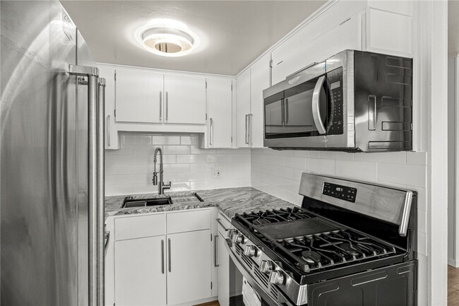 property at 1715 W Olrich St