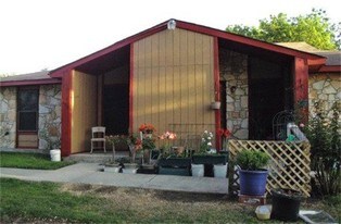 3100 Ave Q in Hondo, TX - Building Photo