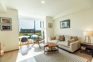 2238 Market St in San Francisco, CA - Building Photo