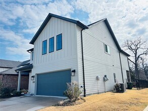 4508 Hogan's Alley Dr in Arlington, TX - Foto de edificio - Building Photo