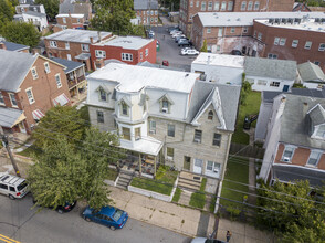 14 Units + Parking (N Charlotte/W 3rd) in Pottstown, PA - Building Photo - Building Photo