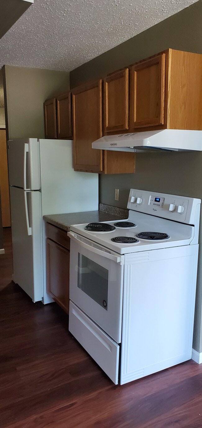 701 Lily Ln in Ada, MN - Building Photo - Building Photo