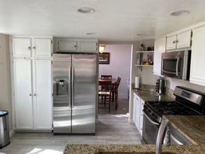 2247 N Driftwood Ave in Rialto, CA - Building Photo - Building Photo