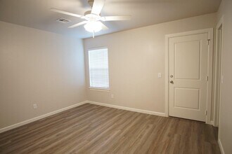 4310 NE 119th St in Oklahoma City, OK - Foto de edificio - Building Photo
