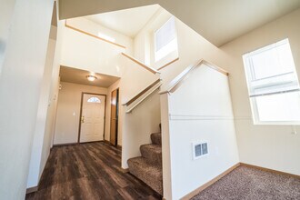 2107 Yellowstone St in Ellensburg, WA - Building Photo - Building Photo