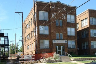 Angelo in Lincoln, NE - Building Photo - Building Photo