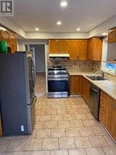 6419 Longspur Rd in Mississauga, ON - Building Photo - Building Photo