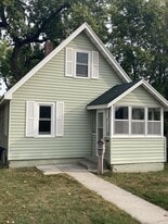 630 W 7th Ave in Fergus Falls, MN - Building Photo