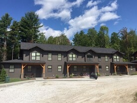 111 Grey Rock Rd in Shelburne, VT - Building Photo