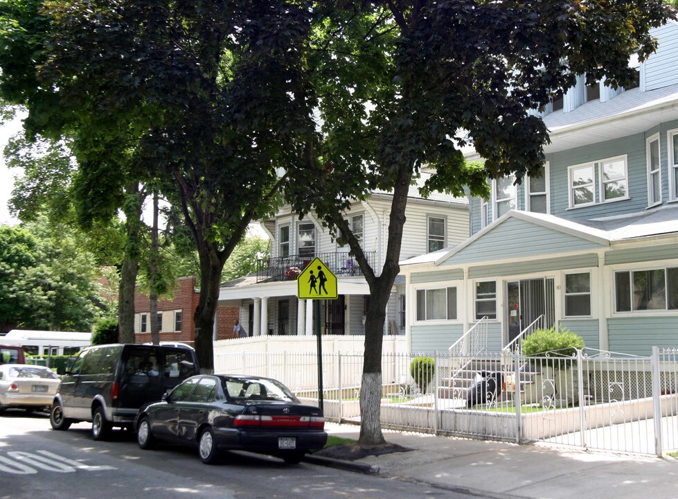 66 E 16th St in Brooklyn, NY - Building Photo