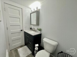 528 E 37th St in Savannah, GA - Building Photo - Building Photo