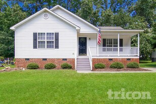 149 Cambridge Elm Dr in Clayton, NC - Building Photo