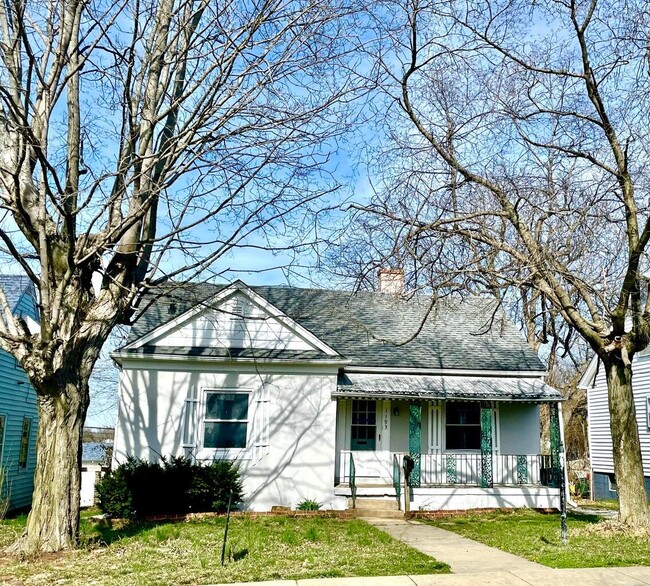 1103 Highland Park Dr