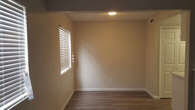 2603 Sextant Ave in Port Hueneme, CA - Foto de edificio - Building Photo