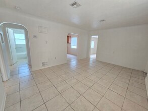 6328 Brentwood Ave in Sarasota, FL - Building Photo - Building Photo