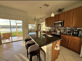 3572 Parkridge Cir in Sarasota, FL - Building Photo