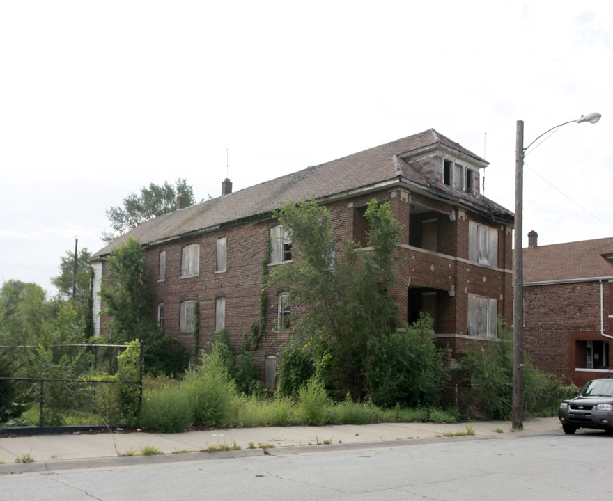 1955 Massachusetts St in Gary, IN - Foto de edificio