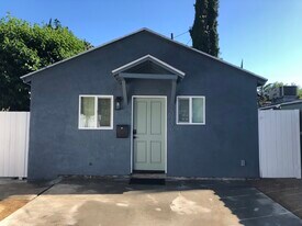 20336 Haynes St in Winnetka, CA - Building Photo