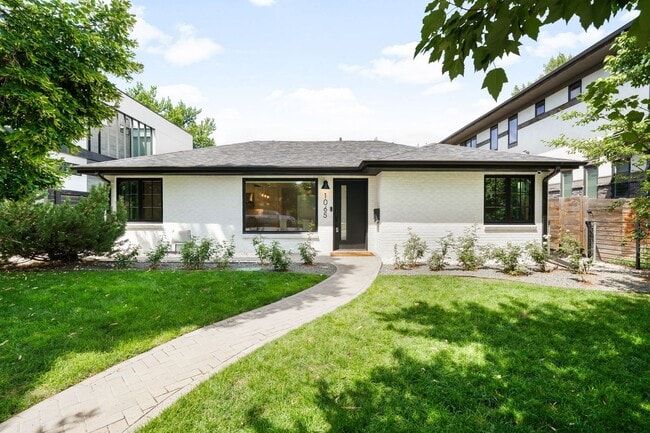1065 S Monroe St in Denver, CO - Building Photo - Building Photo