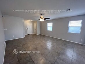 2114 E Caspian Way in San Tan Valley, AZ - Foto de edificio - Building Photo