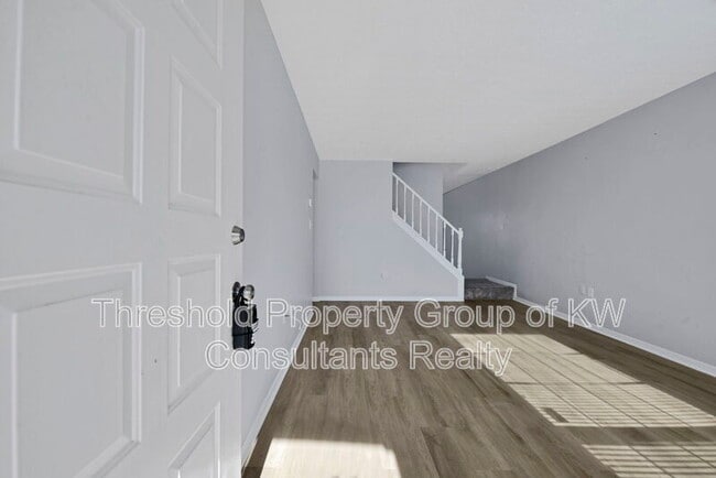 7964-7966 Goldsmith Dr in Reynoldsburg, OH - Building Photo - Building Photo
