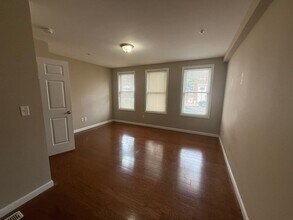 51 Chelsea St in Boston, MA - Building Photo - Building Photo