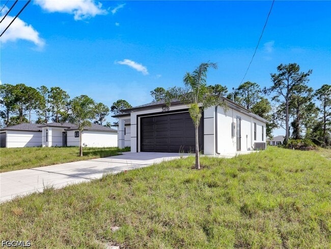 3419 8th St SW in Lehigh Acres, FL - Building Photo - Building Photo