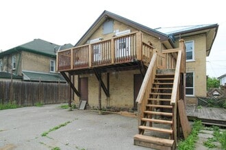 470 Bolivar St in Peterborough, ON - Building Photo - Building Photo