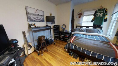 12-14 Hancock St., Unit 1 in Somerville, MA - Foto de edificio - Building Photo