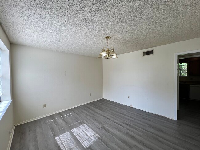 636 Garland St in Malvern, AR - Building Photo - Building Photo