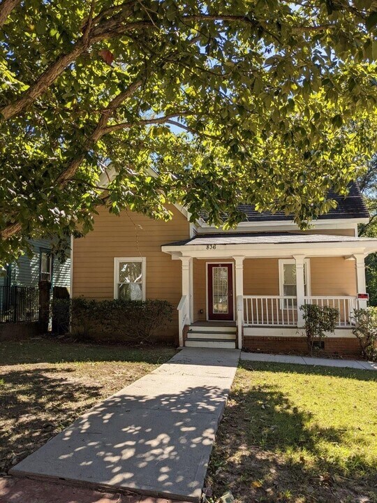 836 White St SW-Unit -A in Atlanta, GA - Building Photo