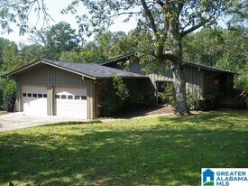 3867 Rock Ridge Rd in Irondale, AL - Building Photo