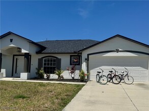 5226 SW 17th Pl in Cape Coral, FL - Building Photo - Building Photo