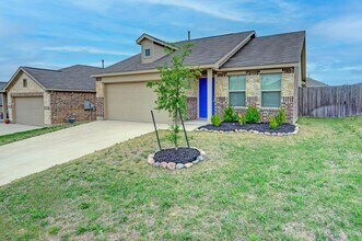 8409 Holw Bnd St in Fort Worth, TX - Building Photo - Building Photo