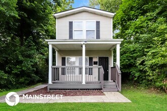 2216 W Main St in Louisville, KY - Building Photo - Building Photo