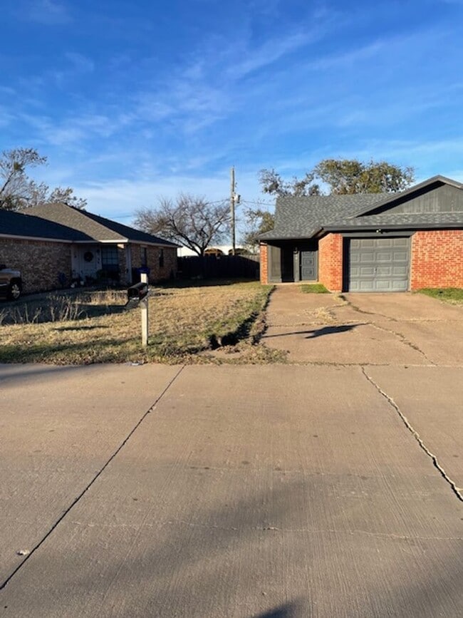 property at 322 Spring Branch Ln