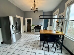 124 Vinton St, 2, Unit 2 in Providence, RI - Building Photo - Building Photo