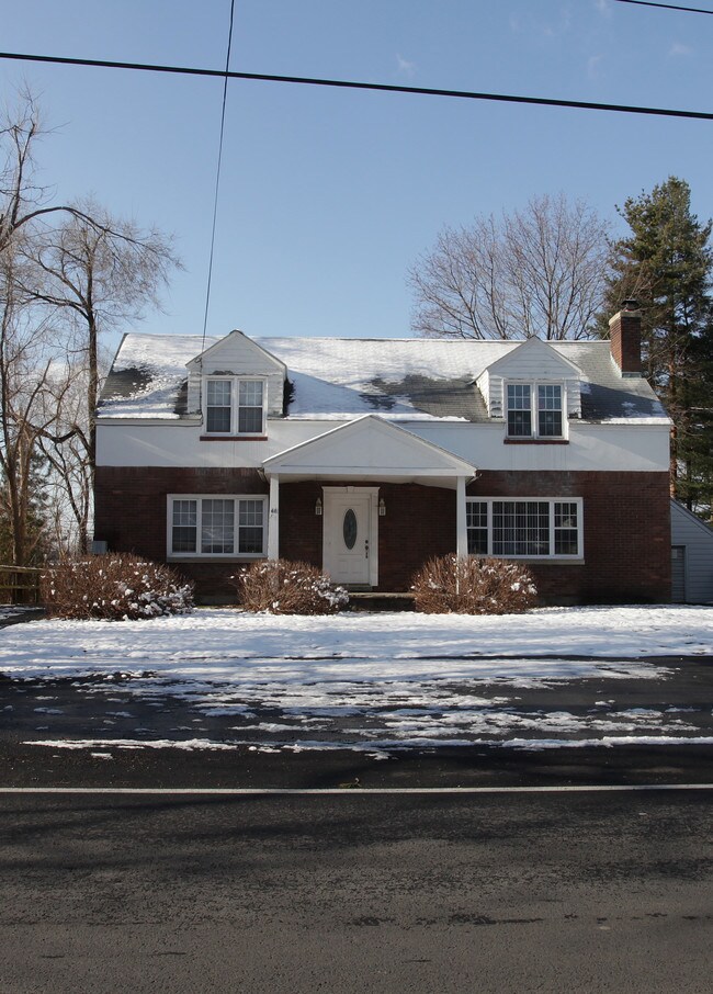 46 Old Loudon Rd in Latham, NY - Building Photo - Building Photo