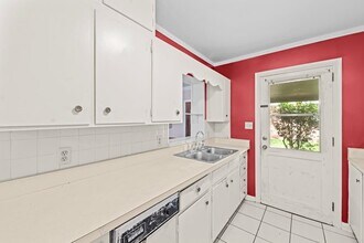 1716 Canterbury St in Tallahassee, FL - Building Photo - Building Photo