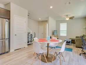 7700 Dylan Dr in Austin, TX - Building Photo - Building Photo