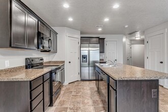 423 S Spanish Trails Blvd in Spanish Fork, UT - Building Photo - Building Photo