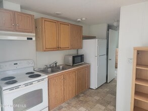 463 S Green St in Tuckerton, NJ - Building Photo - Building Photo