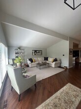 2924 Virginia Ln in Glenview, IL - Building Photo - Building Photo