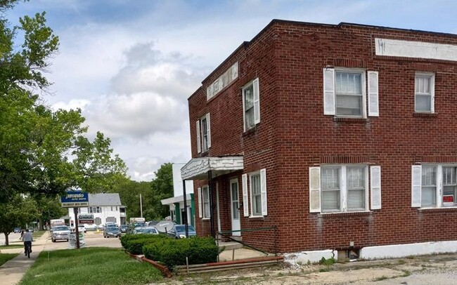 830 N Main St in Decatur, IL - Building Photo - Building Photo