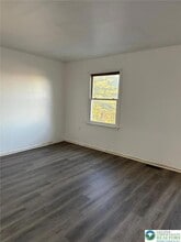 235 Vista Dr in Easton, PA - Building Photo - Building Photo