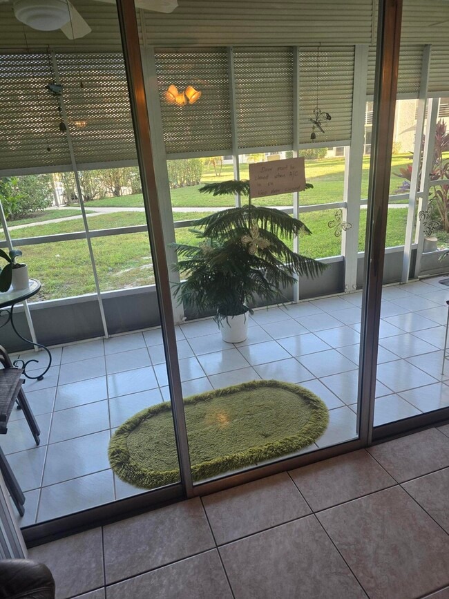 3186 Via Poinciana in Greenacres, FL - Building Photo - Building Photo